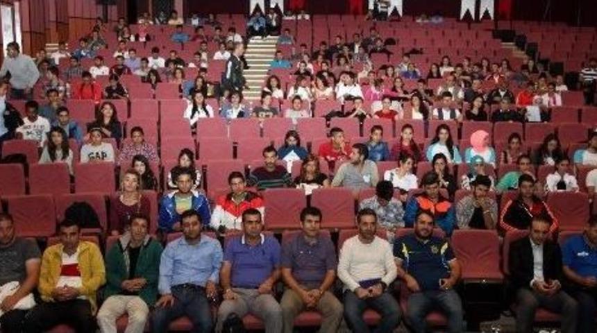 Prof. Dr. Ali G&uuml;r: &ldquo;sağlık Yıllar İ&ccedil;erisinde Kazanımlarla İlişkilidir&rdquo;