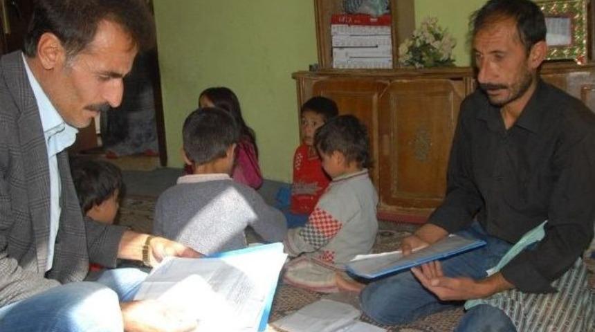 10 &Ccedil;ocuklarından 4&rsquo;&uuml; Hasta Olan Ailenin Dramı