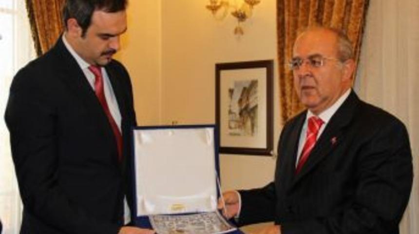 Makedonyalı Bakan Iki &Uuml;lke Arasındaki Ticareti Yetersiz Buldu