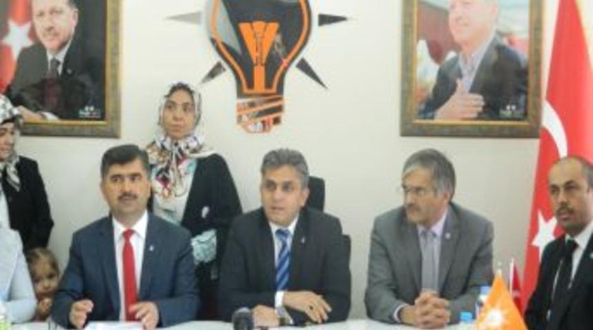 AK Parti Acıpayam'da Ilk Aday Adayı Y&uuml;ksel S&uuml;r&uuml;c&uuml;oğlu