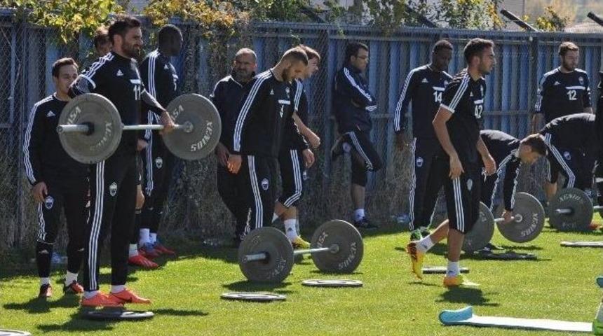 Erciyesspor G&uuml;&ccedil; Depoluyor