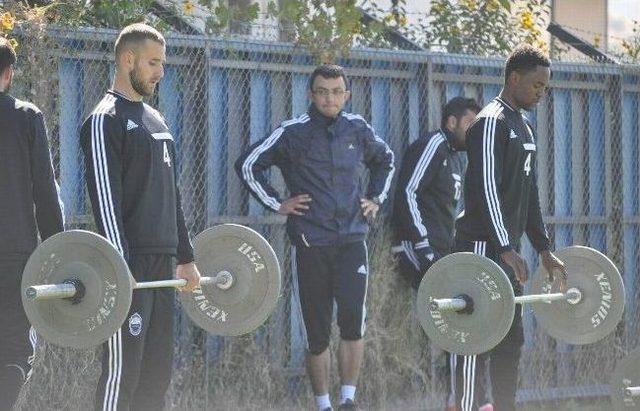 Erciyesspor Güç Depoluyor