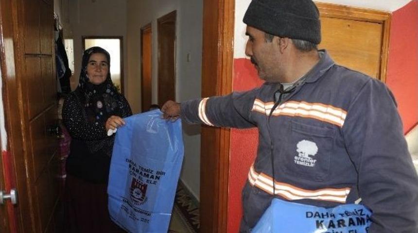 Karaman Belediyesi Kurban Bayramı &Ouml;ncesi 70 Bin Poşet Dağıttı