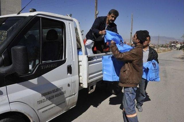 Karaman Belediyesi Kurban Bayramı Öncesi 70 Bin Poşet Dağıttı