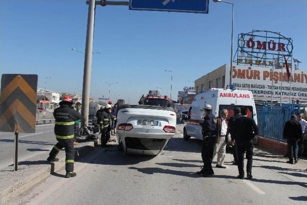 Zincirleme Kazada Hızını Alamayan Ara&ccedil; Takla Attı