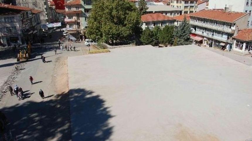 Simav Meydanına Kavuşuyor
