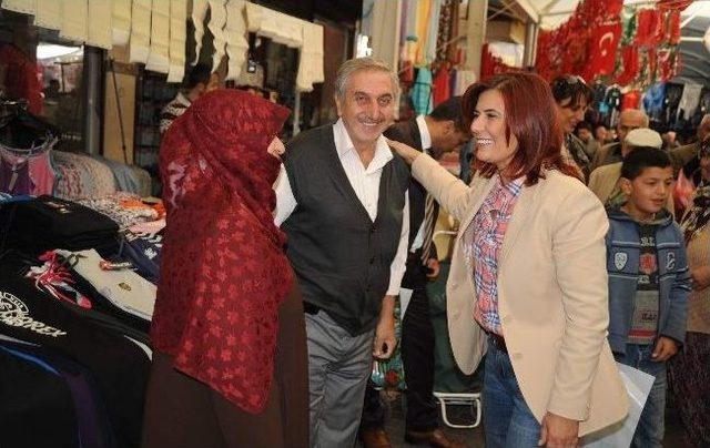 Başkan &Ccedil;er&ccedil;ioğlu, Pazarda Esnaf Ve Vatandaşın Sorunlarını Dinledi 2