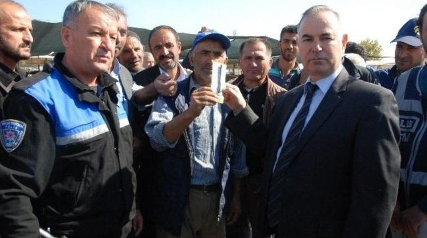 Kurban Pazarında Sahte Paraya Kalemli &Ouml;nlem