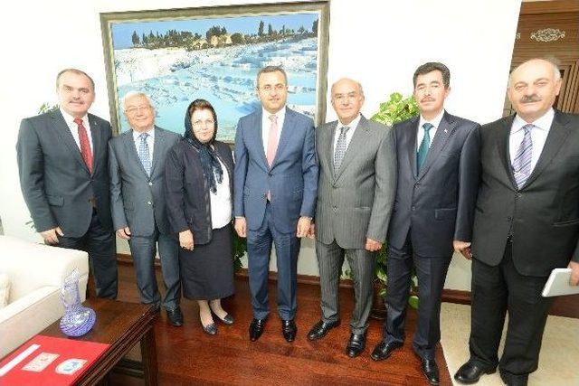 Hayırsever İş Adamı Eşi Adına Okul Yaptıracak 1