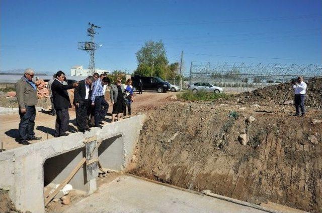 Başkan Tütüncü Su Kanalı İnşaatını İnceledi