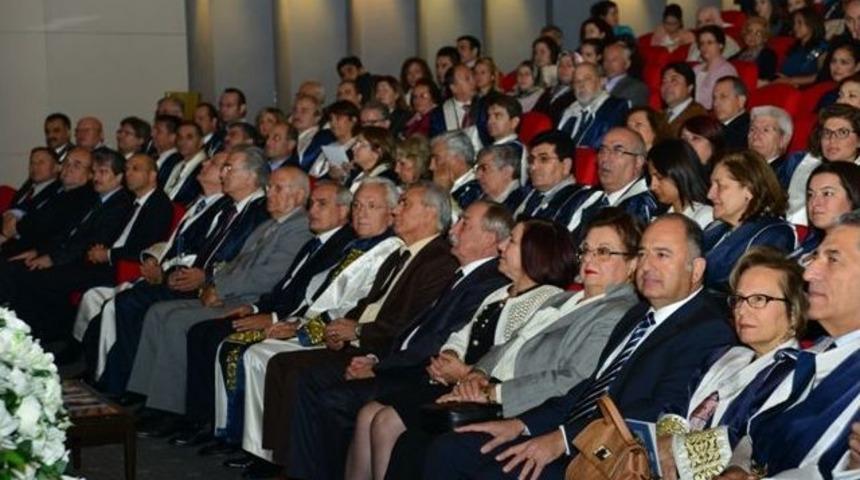 Dokuz Eyl&uuml;l &Uuml;niversitesi 31. Defa Kapılarını A&ccedil;tı