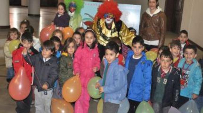 'İbi Ile Babi Yollarda' Ilgi G&ouml;rd&uuml;