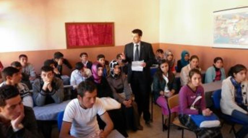 A&ccedil;ık&ouml;ğretim &Ouml;ğrencileri Seminerle Bilgilendirildi