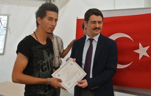 Suriyeli T&uuml;rkmenlere T&uuml;rkiye de &Uuml;niversite Imkanı Doğdu 1