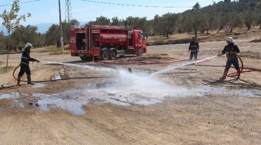 Edremit&rsquo;te İtfaiye Tatbikatları Devam Ediyor