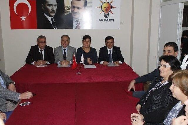 Selçuk Ak Parti'de Şölen Gibi Aday Adaylığı Başvurusu