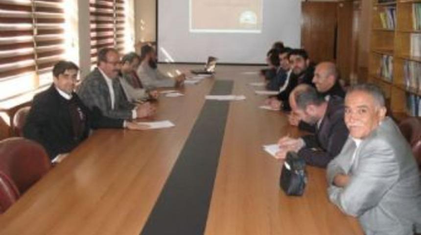 Tabldot yemek &uuml;reticilerine hijyen eğitimi