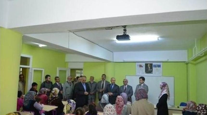 Salihli&rsquo;de Hz.&ouml;mer Camii Kur'an Kursu A&ccedil;ıldı