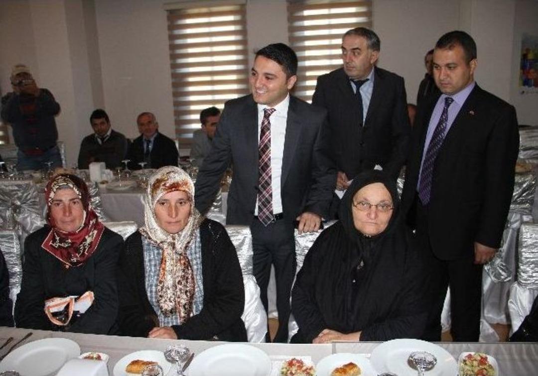 Şehit Ve Gazi Aileleri Onuruna Yemek