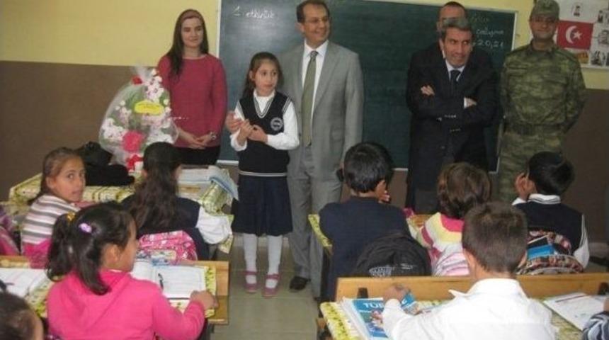 Vali Taşyapan Okulları İnceledi