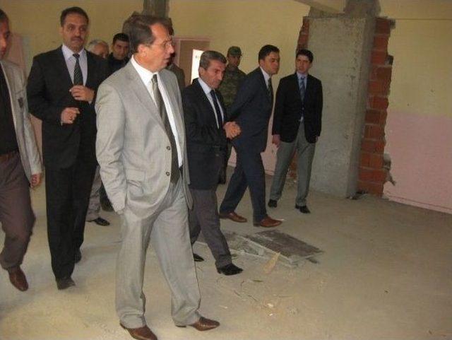 Vali Taşyapan Okulları İnceledi 1