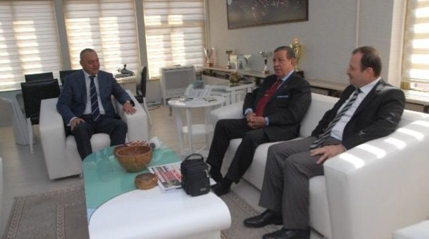 Başkan Erg&uuml;n Abalı&rsquo;yı Konuk Etti