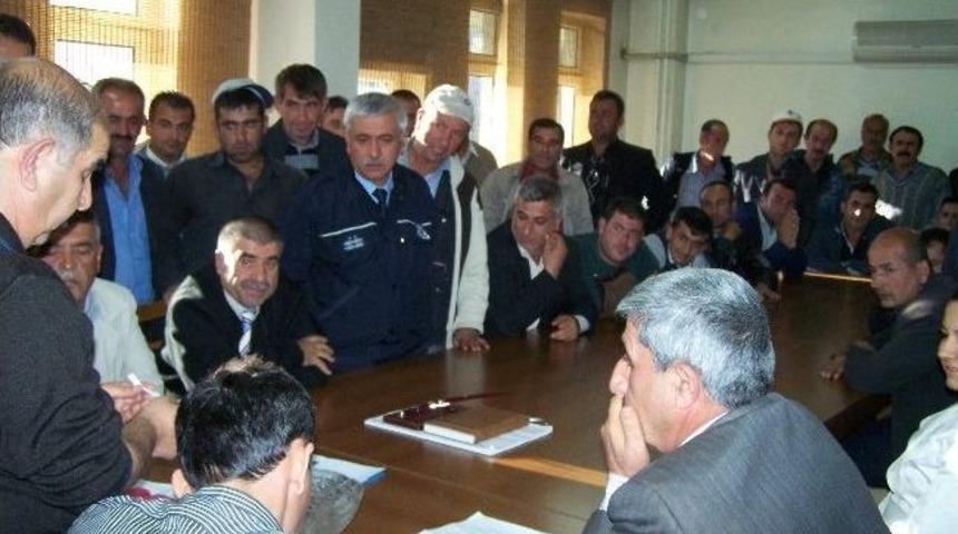 Besni&rsquo;de Belediye İş&ccedil;ilerinin Kurası &Ccedil;ekildi