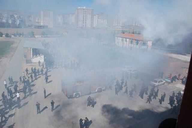 Bu Tatbikat Ger&ccedil;eğini Aratmadı 1