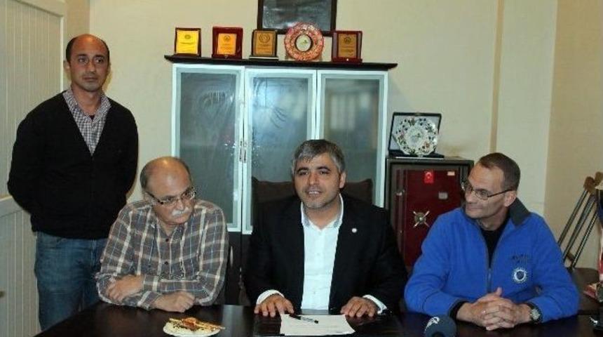 Abd&rsquo;li Antren&ouml;r Fisher 2 Yıllık İmza Attı