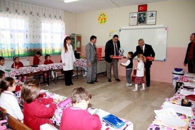 Belediye Başkanı Isıkan’dan Eğitime Destek