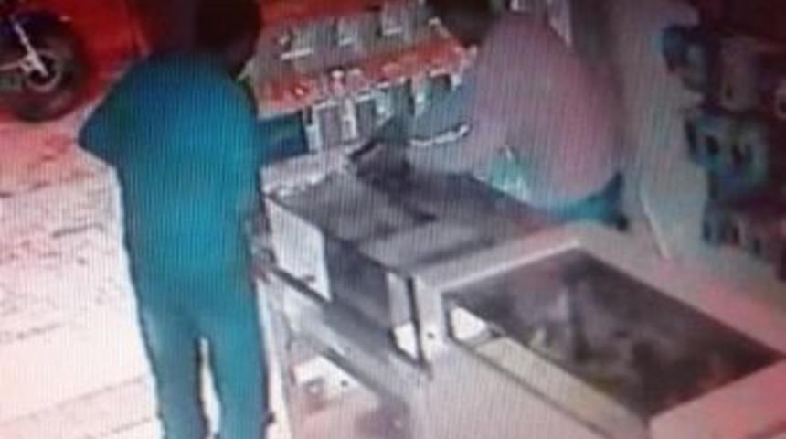 Cep Telefonu Soygununda Tutuklama Sayısı 4&rsquo;e &Ccedil;ıktı