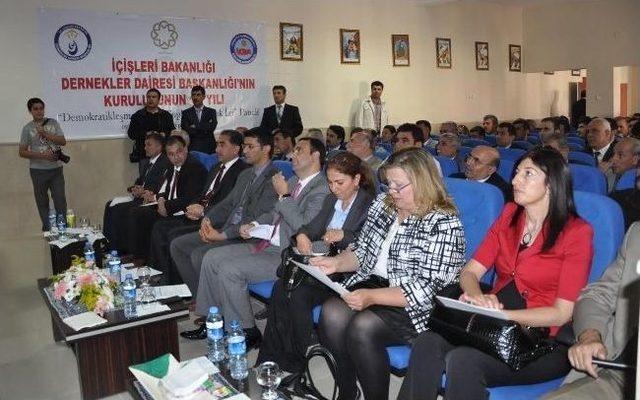 Kızıltepe&rsquo;de Panel D&uuml;zenlendi 1