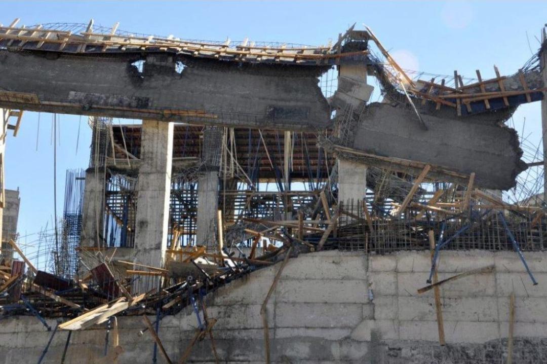 MŞ&Uuml; Kongre Ve K&uuml;lt&uuml;r Merkezi Inşaatında G&ouml;&ccedil;&uuml;k: 5 Yaralı