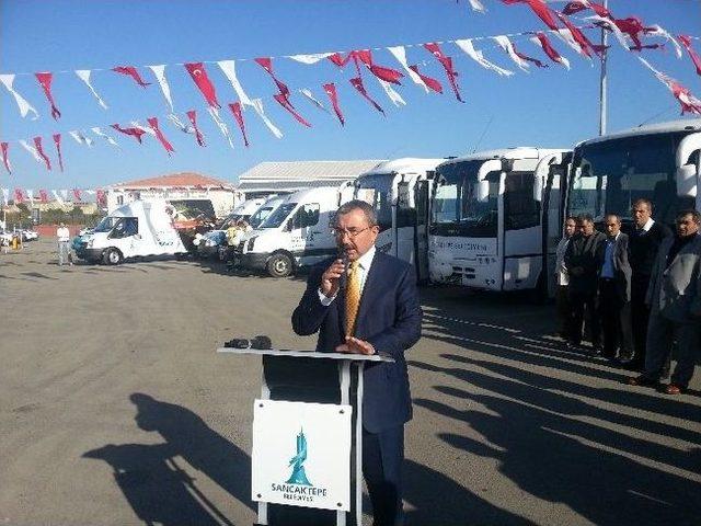 Sancaktepe Belediyesi 12 Hizmet Aracını Törenle Tanıttı 2