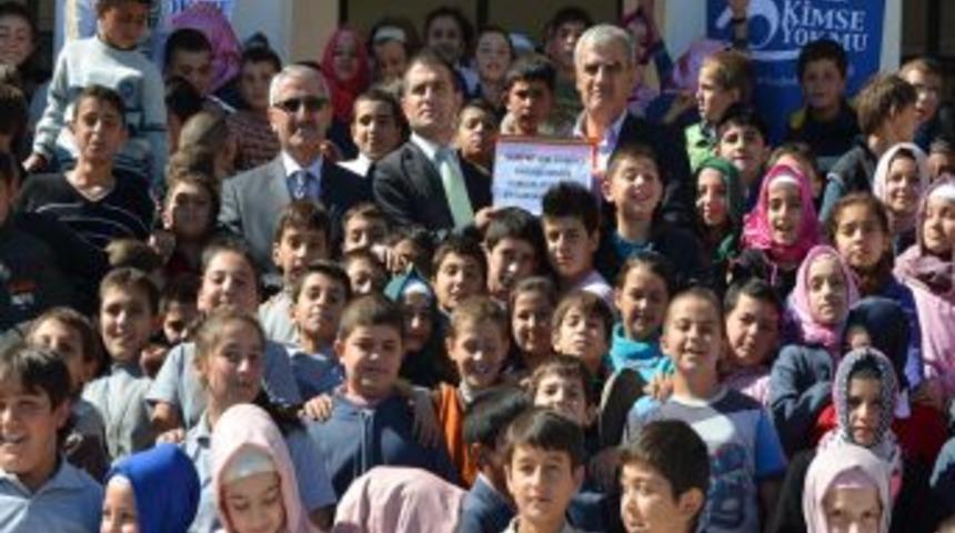 İlkokul &Ouml;ğrencileri Har&ccedil;lıklarıyla Suriye&rsquo;ye 3 Kurban G&ouml;nderdi