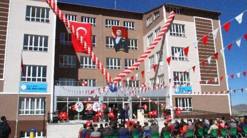 Vali Azizoğlu: "kalem İle Savaşan Bir Gelecek Kurmak İstiyoruz"