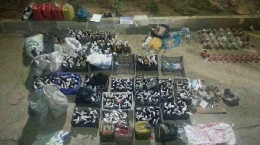 Cizre'de metruk binadan 24 bomba &ccedil;ıktı