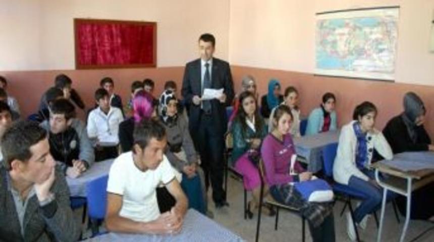 A&ccedil;ık &Ouml;ğretim Liseliler Bilgilendirildi