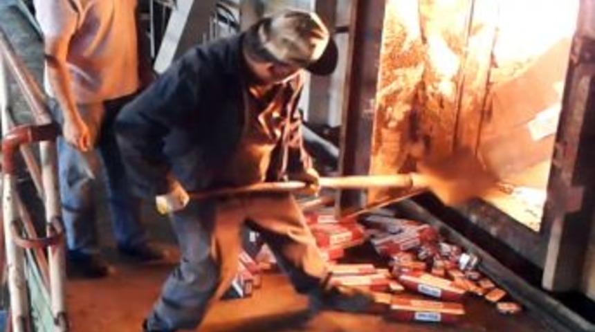 200 Bin Paket Ka&ccedil;ak Sigara Imha Edildi