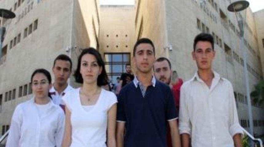 Başbakan Erdoğan&rsquo;a Hakaretten Davalık Olan Liselilere Beraat