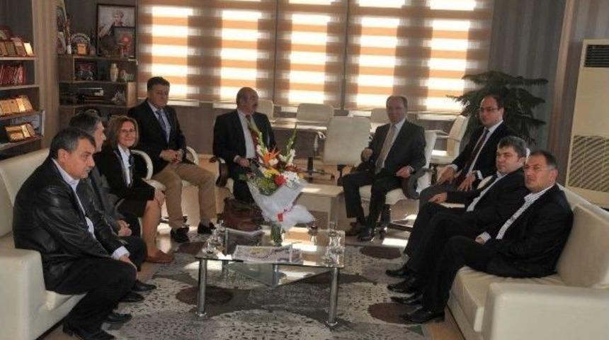 &Ccedil;arşambalılardan Başkan Burma'ya Ziyaret