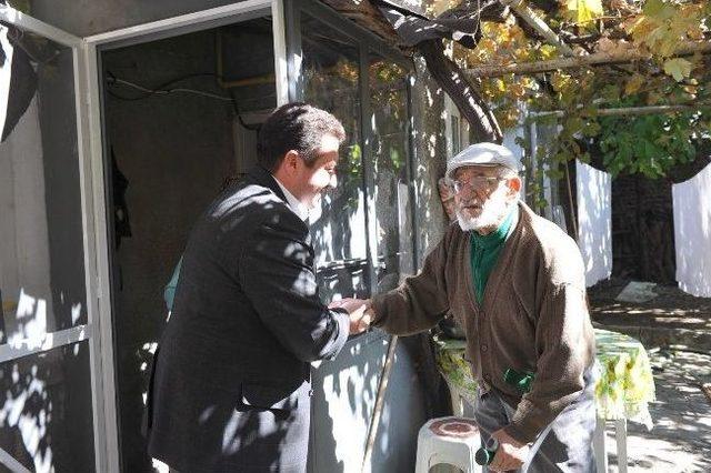 Bakıcı’dan Tekerlekli Sandalye Yardımı