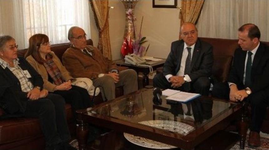Unesco Heyeti Bursa'daki Tarihi Eserleri İnceliyor