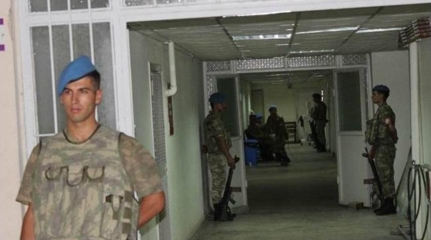 Siirt'te Vatani G&ouml;revini Yapan Askerin, Arkadaşı Tarafından Vurulduğu İddia Edildi