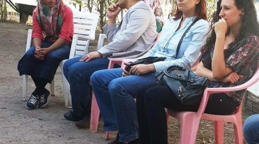 Muş&rsquo;ta Kız &Ccedil;ocukları Okula Kazandırılıyor