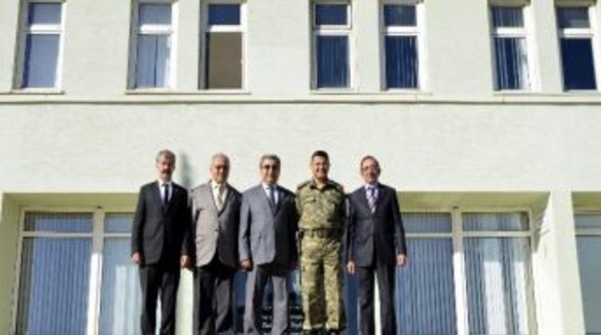 Ticaret Borsası Y&ouml;netimi, Jandarma Komutanı Akşit&rsquo;i Ziyaret Etti