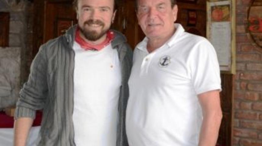 Almanya Eski Başbakanı Gerhard Schr&ouml;der'in Bodrum Sevgisi