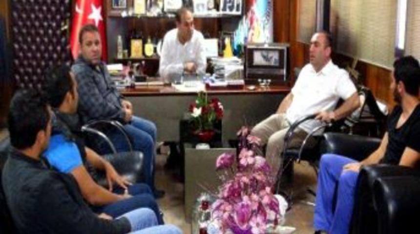Ceyhanspor Yönetiminden Başkan Sözlü’ye Ziyaret