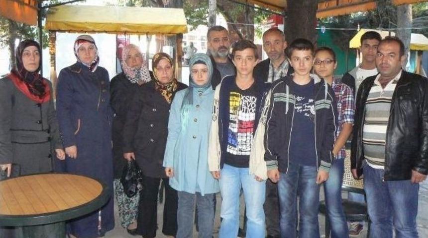 Slikozis hastalığına yakalan fabrika &ccedil;alışanları &ouml;l&uuml;m&uuml; bekliyorlar