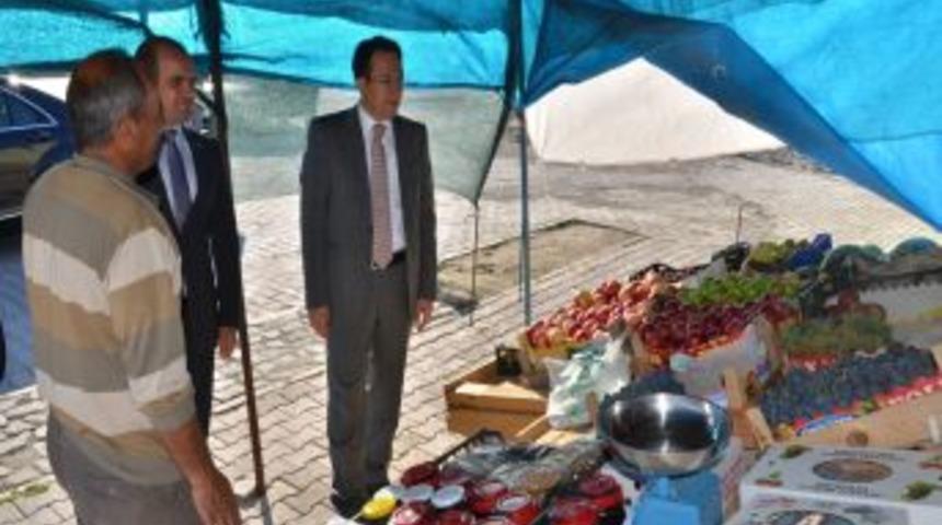 E&ndash;80 Yolundaki Stantlarda Y&ouml;resel &Uuml;r&uuml;nlerin Tanıtımı Ve Satışı Yapılıyor